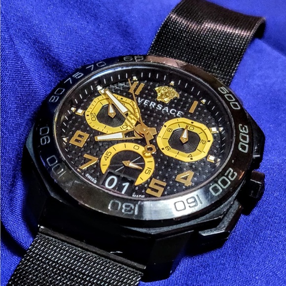 Versace Dylos Luxury Chrono 47mm Swiss Made Men’s Watch - Picture 1 of 8